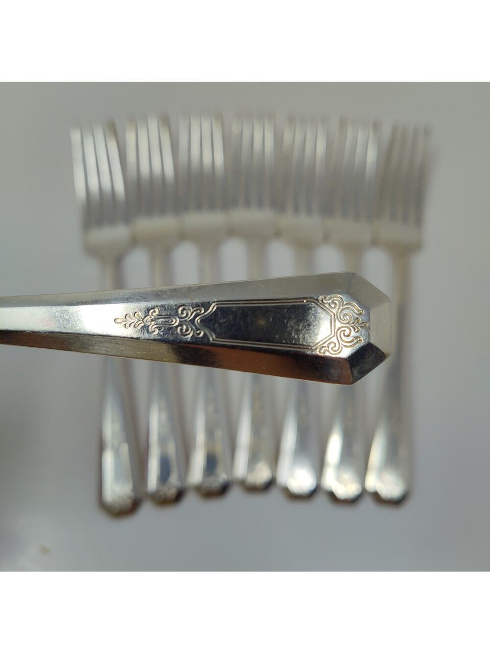 8X DF Rogers IS Silverplate 1920 La France Dinner Forks Flatware
